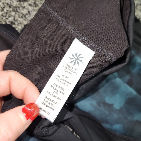 Athleta Frost Hi Traverse Leggings Hi Rise Black Green Floral Fairy Pockets Sz S - Picture 4 of 9